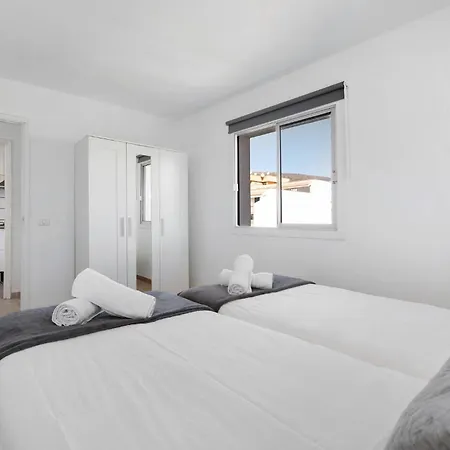 Apt Cristian Playa Apartment Arona (Tenerife)
